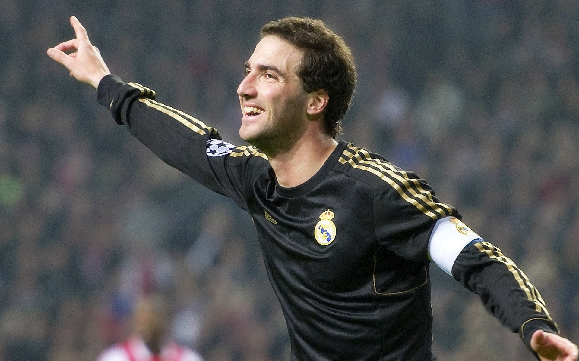 欧冠技战术峰会召开 俱乐部主教练共聚探讨未来趋势